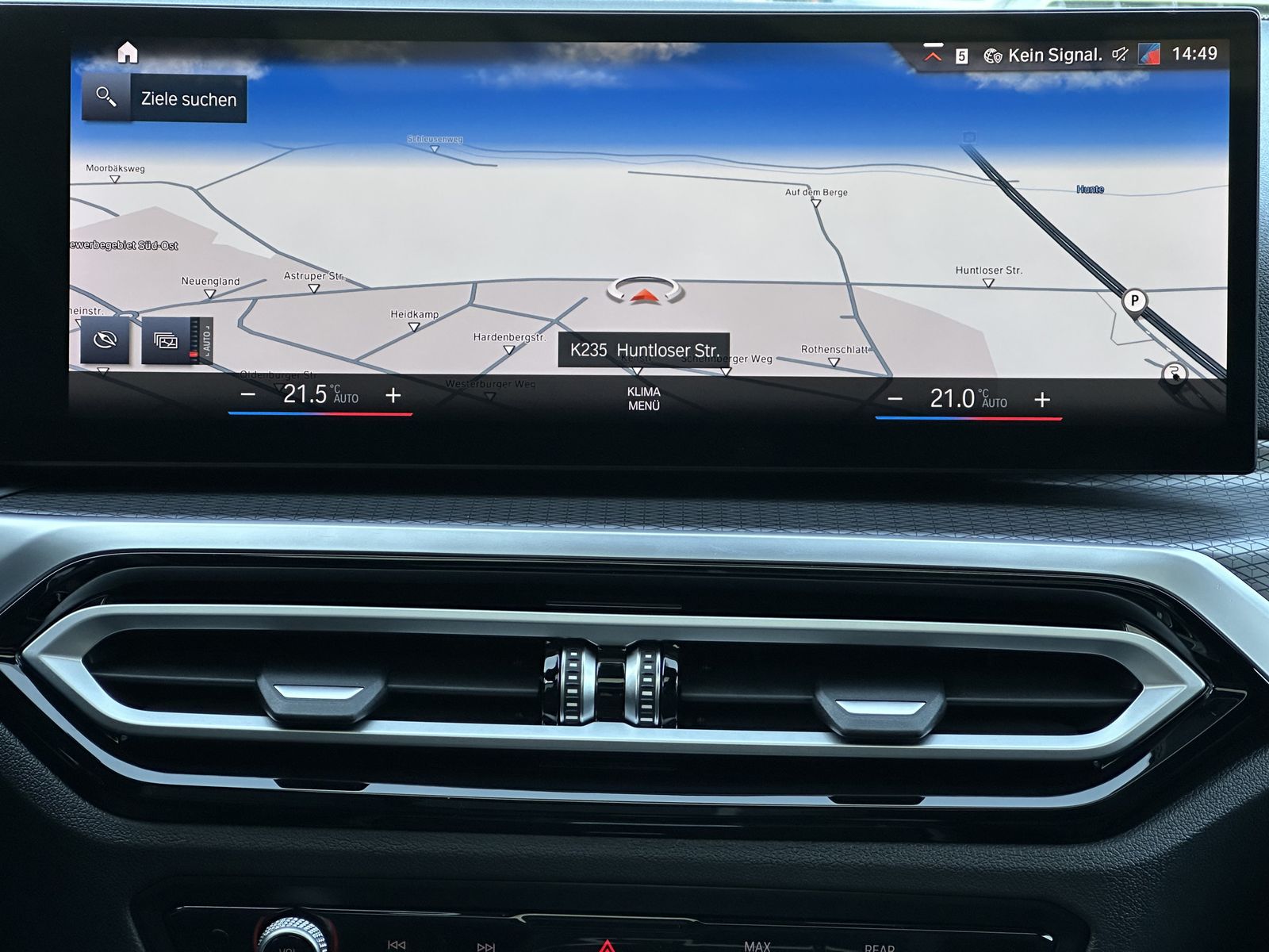 Fahrzeugabbildung BMW 330e Touring M-Sport NAV+LED+PANO+19ZO+ALARM+1HD