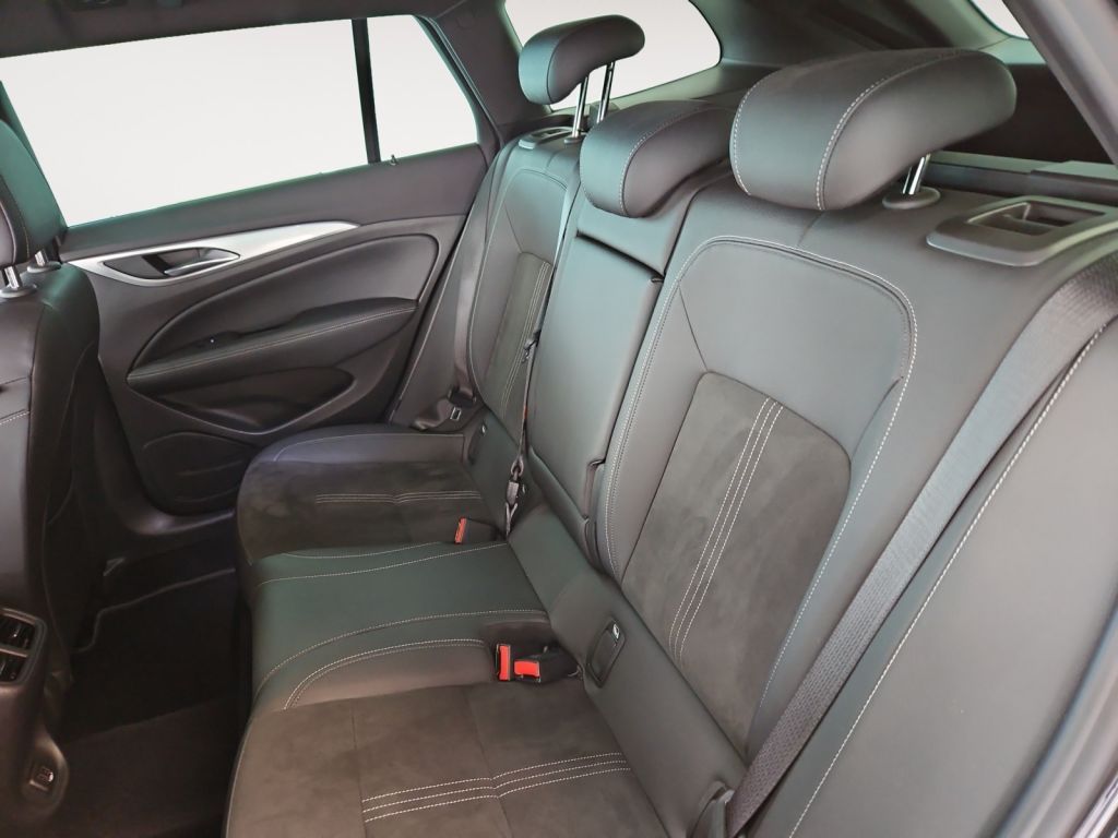 Fahrzeugabbildung Opel Insignia ST 2.0 D I Turbo Ultimate