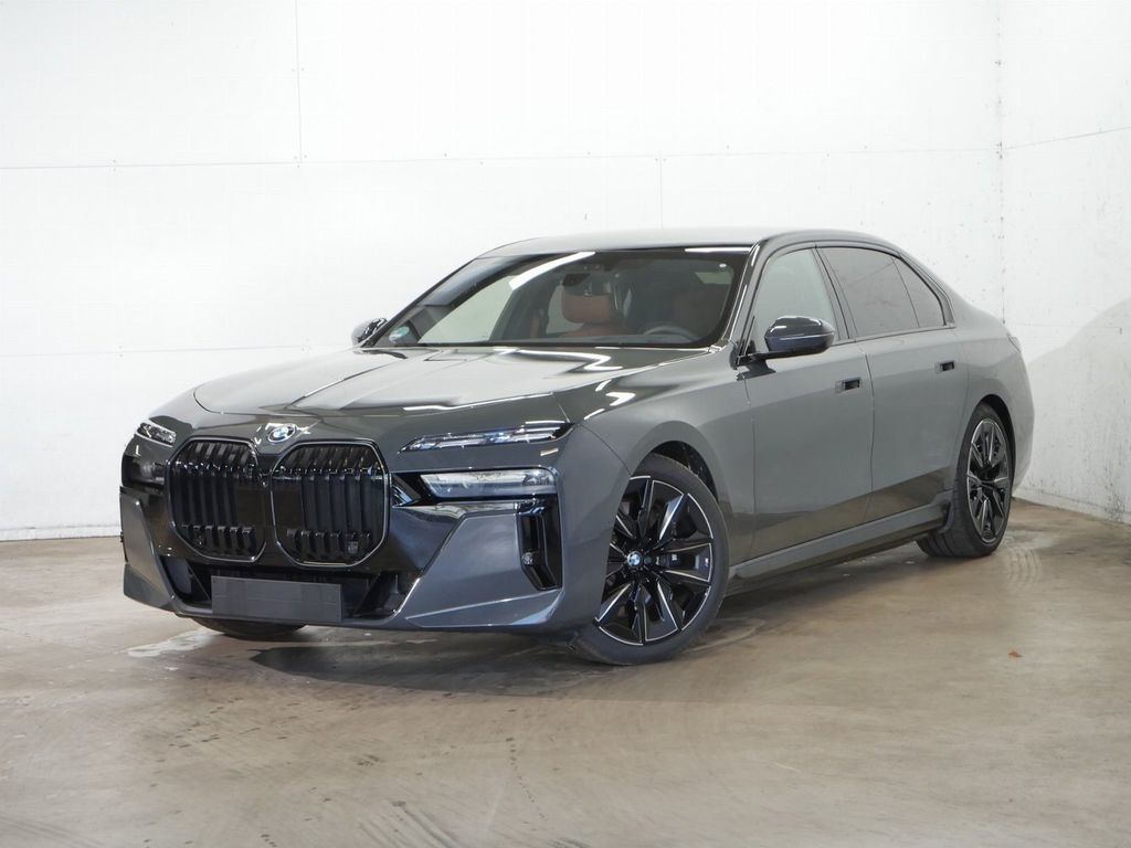 Image of BMW i7