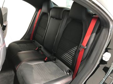 Mercedes-Benz CLA 45 AMG 4Matic 7G NAV BiXEN 18"