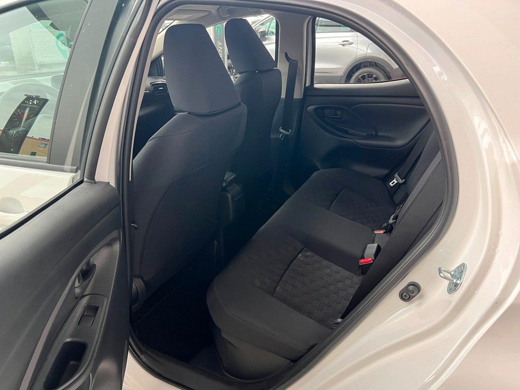 Fahrzeugabbildung Toyota Yaris Hybrid Teamplayer Comfortpaket