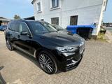 BMW X7 xDrive 30 d - schwarze BMW X7