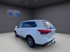 MITSUBISHI Outlander 4x4 KLIMA,NAVI,PDC,360CAM,SHZ,XENON,BT