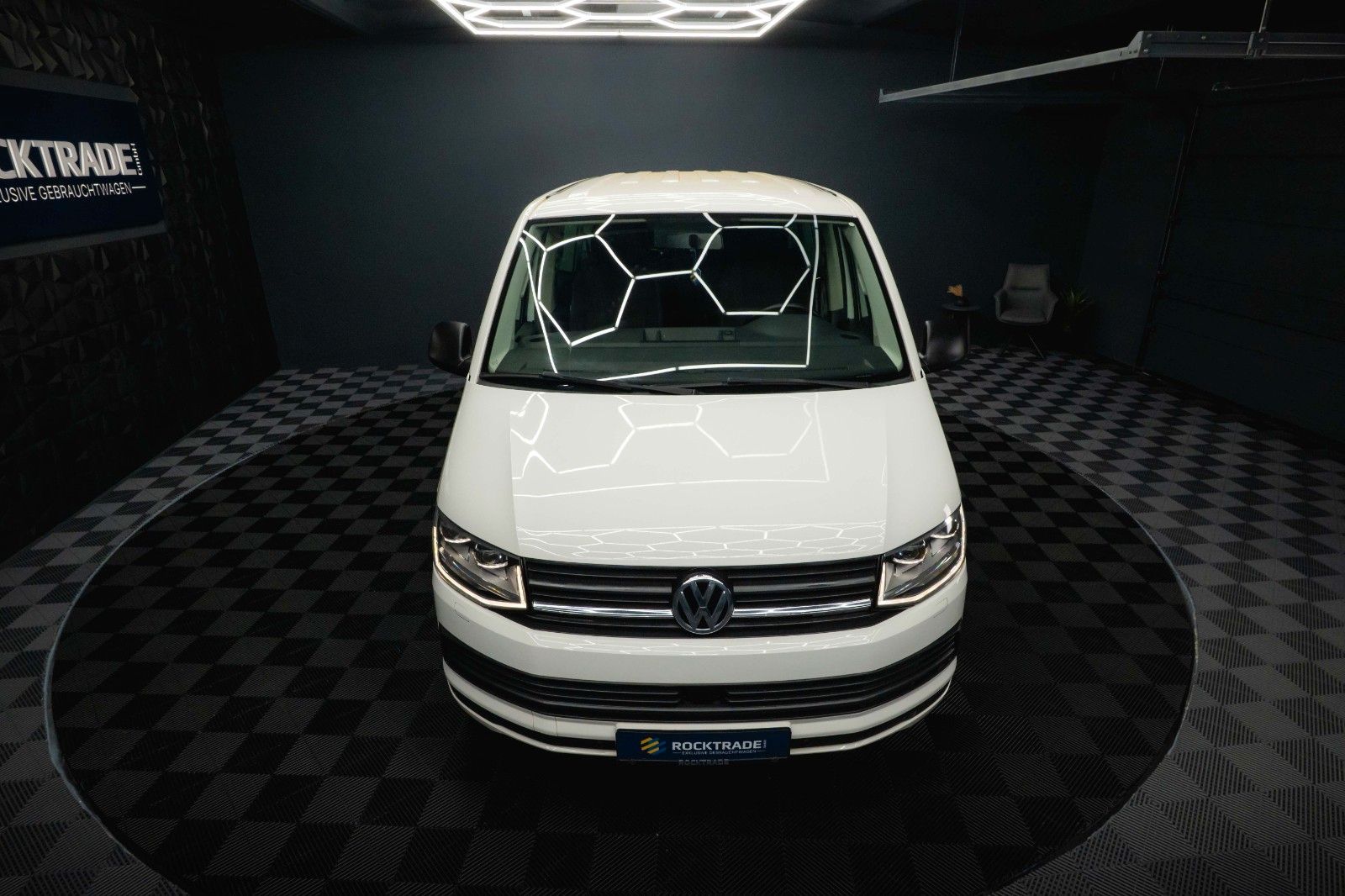 Fahrzeugabbildung Volkswagen T6 Multivan 2.0 TSI Behindertenumbau *LED*ACC*