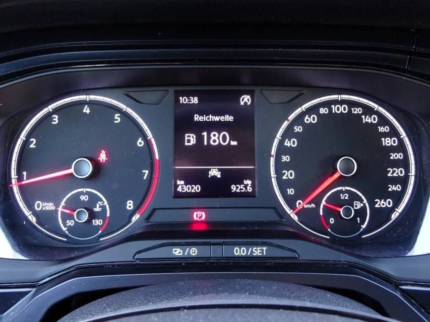 Fahrzeugabbildung Volkswagen Polo  VI  1.0 Trendline/Klima/Sitzheizung