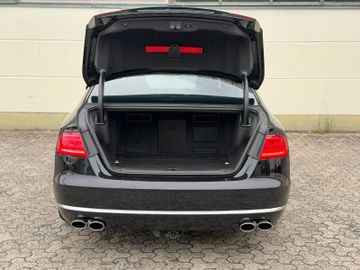 Audi A8 - 9