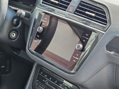Fahrzeugabbildung Tiguan Life eHybrid 1.4 TSI LED KAM AHK