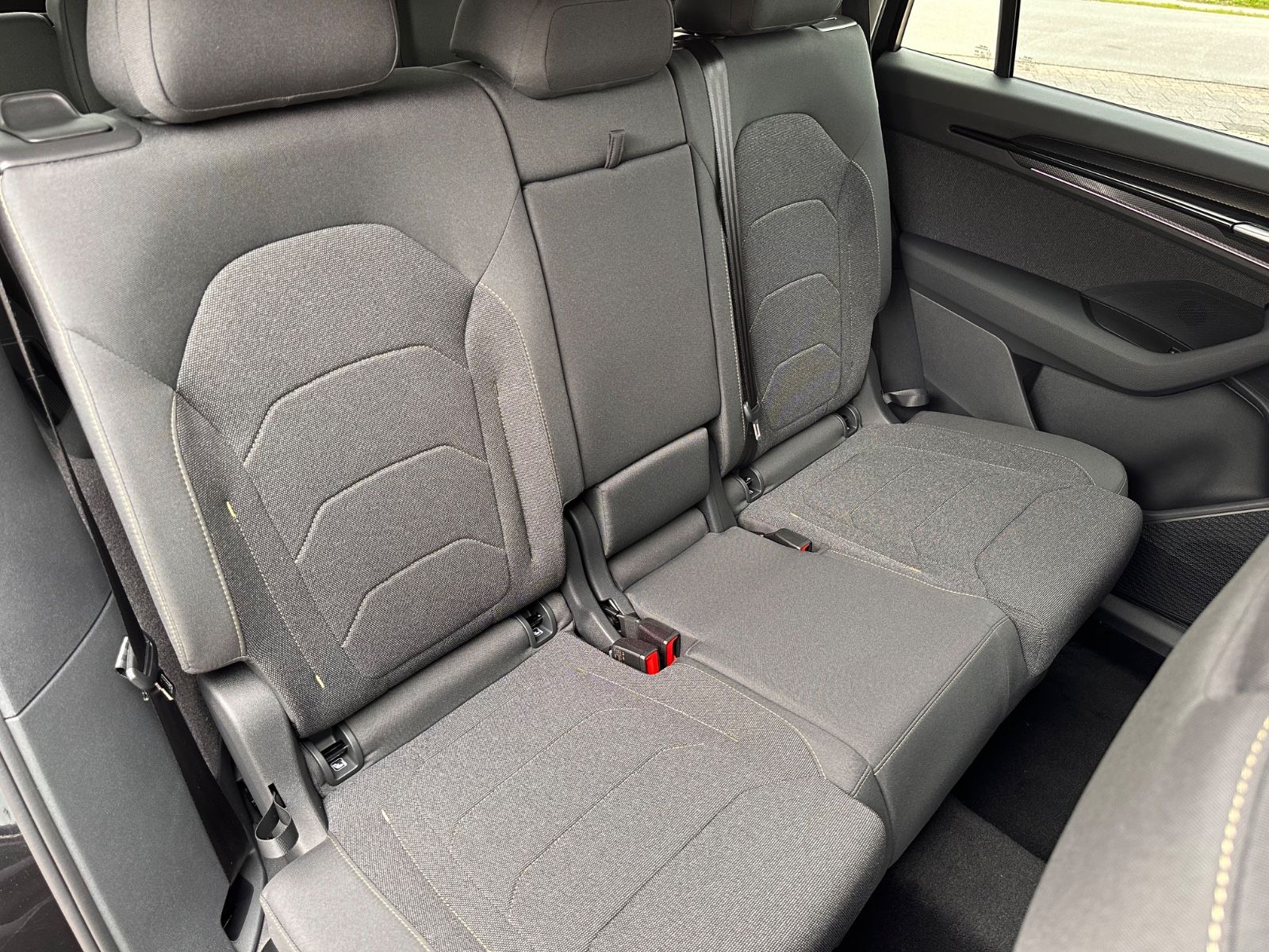Fahrzeugabbildung SKODA Kodiaq 2.0 TDI 4x4 Selection AHK/7-Sitz/Navi/ACC