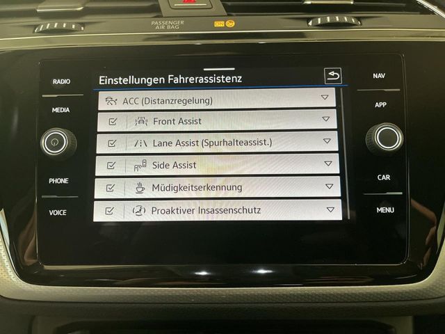 Touran 1.5 TSI DSG Move Bluetooth Navi LED Klima