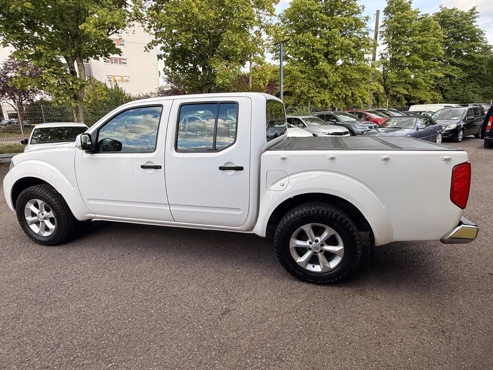 NISSAN NAVARA 2.5 dCi 190ch 4x4 - DOUBLE CAB - ATTELAGE - CLIM BIZONE - SIÈGES CHAUFFANTS