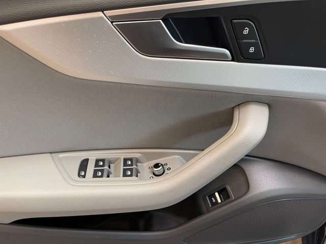 Audi A4 Avant design ultra *NAVI*ACC*AHK*PDC*MATRIX*