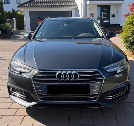 AUDI Audi A4 S-Line