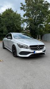 Mercedes-Benz CLA 200 - Coupe // AMG Line // Night Paket - Mercedes-Benz CLA 200: Coupé