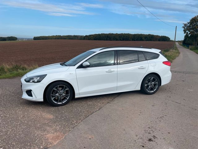 Ford Focus Turnier Diesel Turnier 1.5 EcoBlue S...