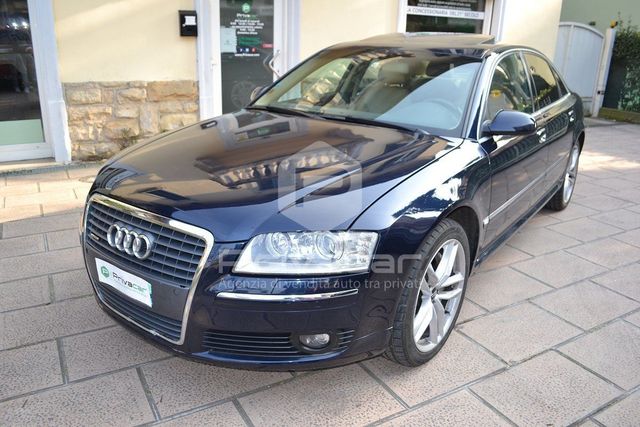 Audi AUDI A8 4.2 V8 FSI quattro tiptronic