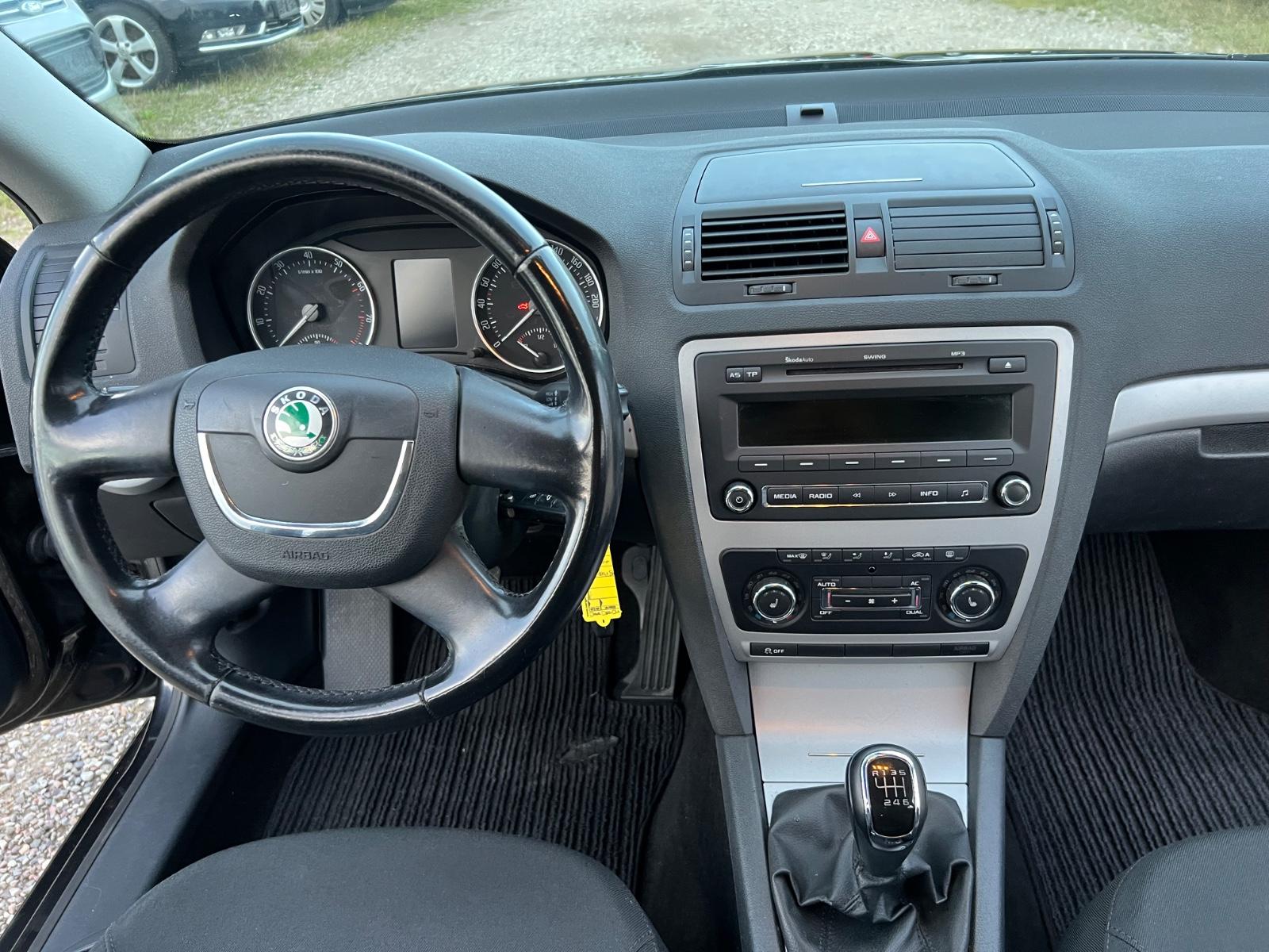 Skoda Octavia 2012 — photo 29
