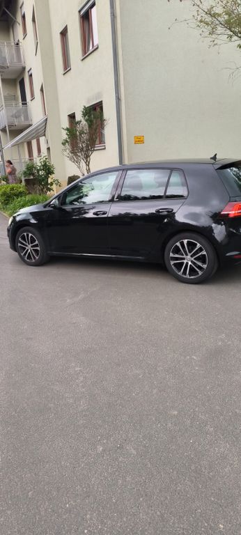 Image of Volkswagen Golf