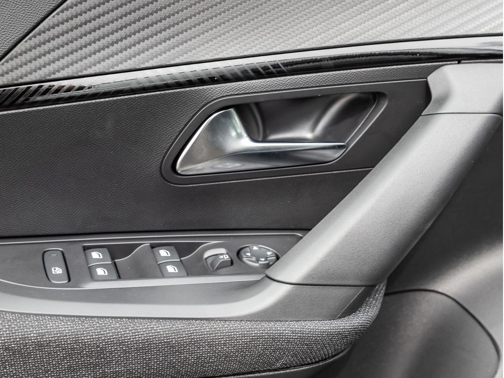 Peugeot 2008 - Bild 11