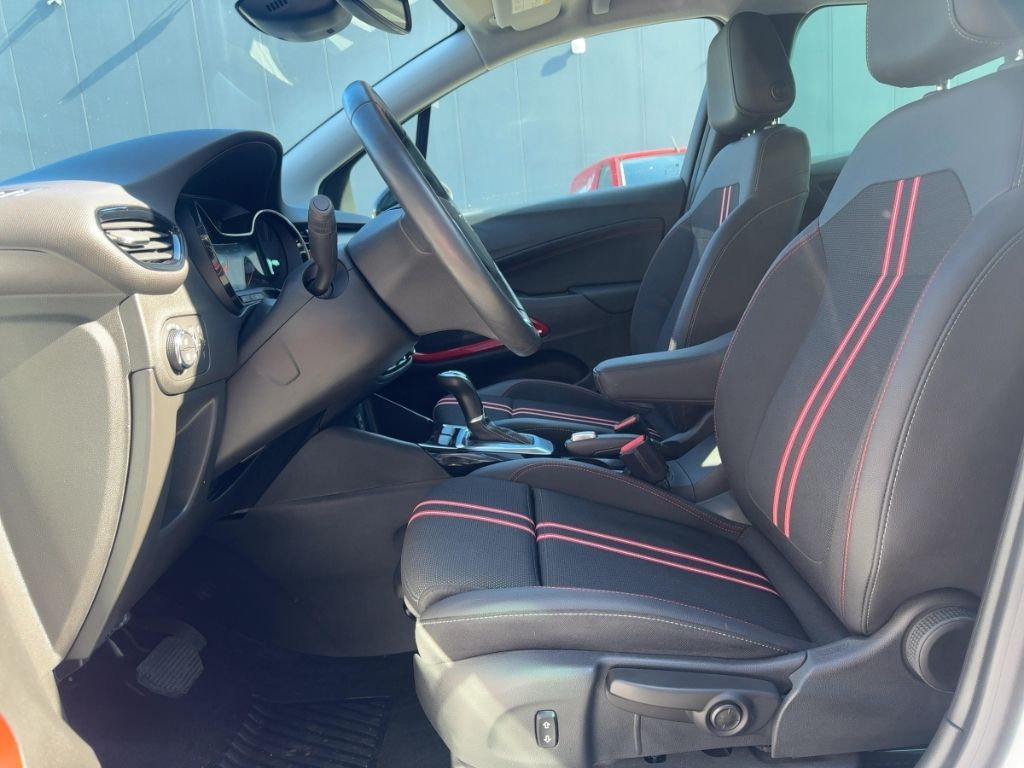 Fahrzeugabbildung Opel Crossland AUTOMATIK  Rückfahrkamera Winterpaket