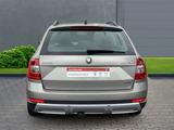 Skoda Octavia Combi Scout 4x4 2.0 TDI+Anhängerkupplung - Skoda Octavia: Kombi, Anhängerkupplung