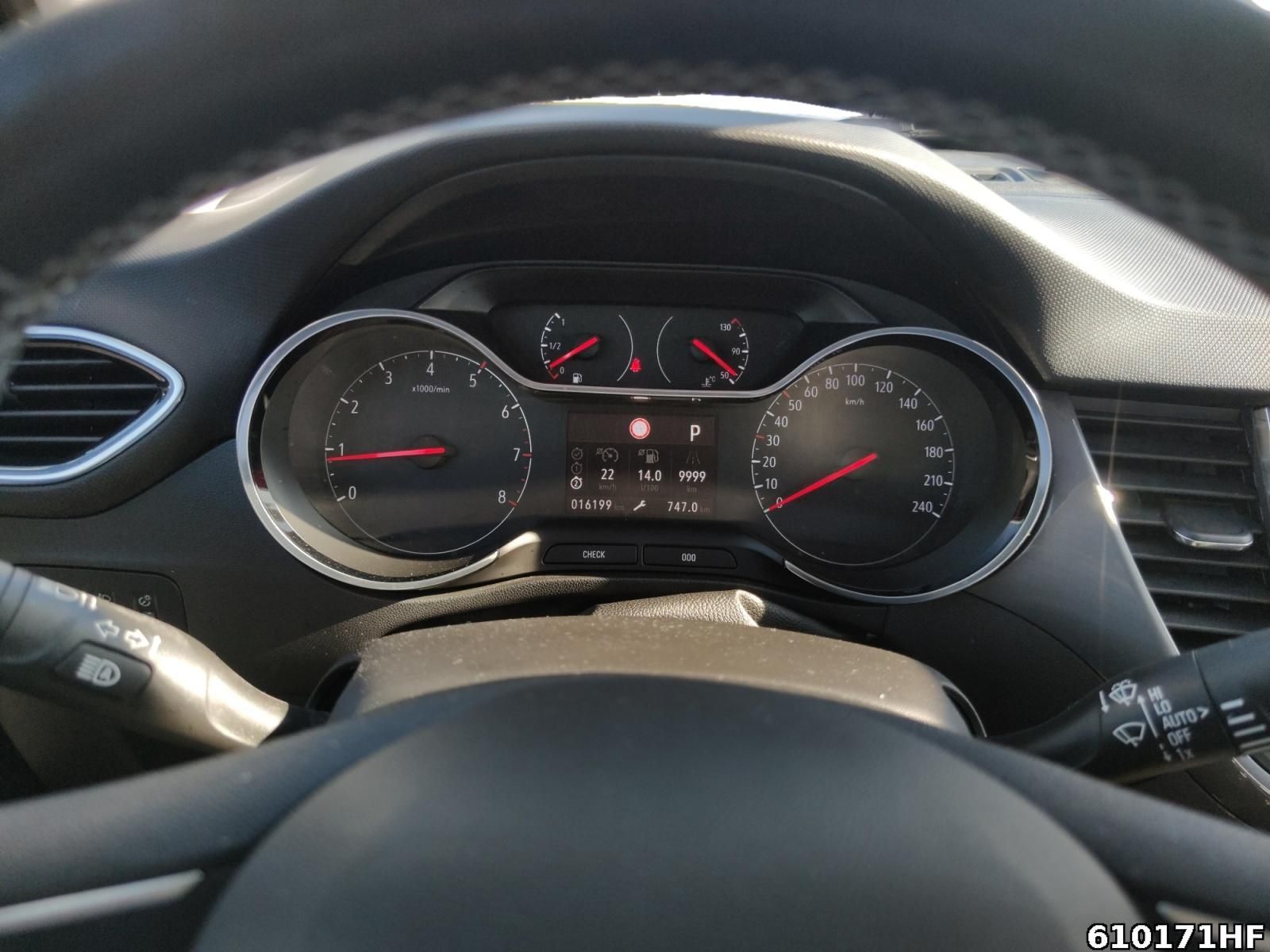 Fahrzeugabbildung Opel Crossland 1.2 Turbo Elegance (EURO 6d)