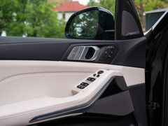BMW X7 – 22 / 32