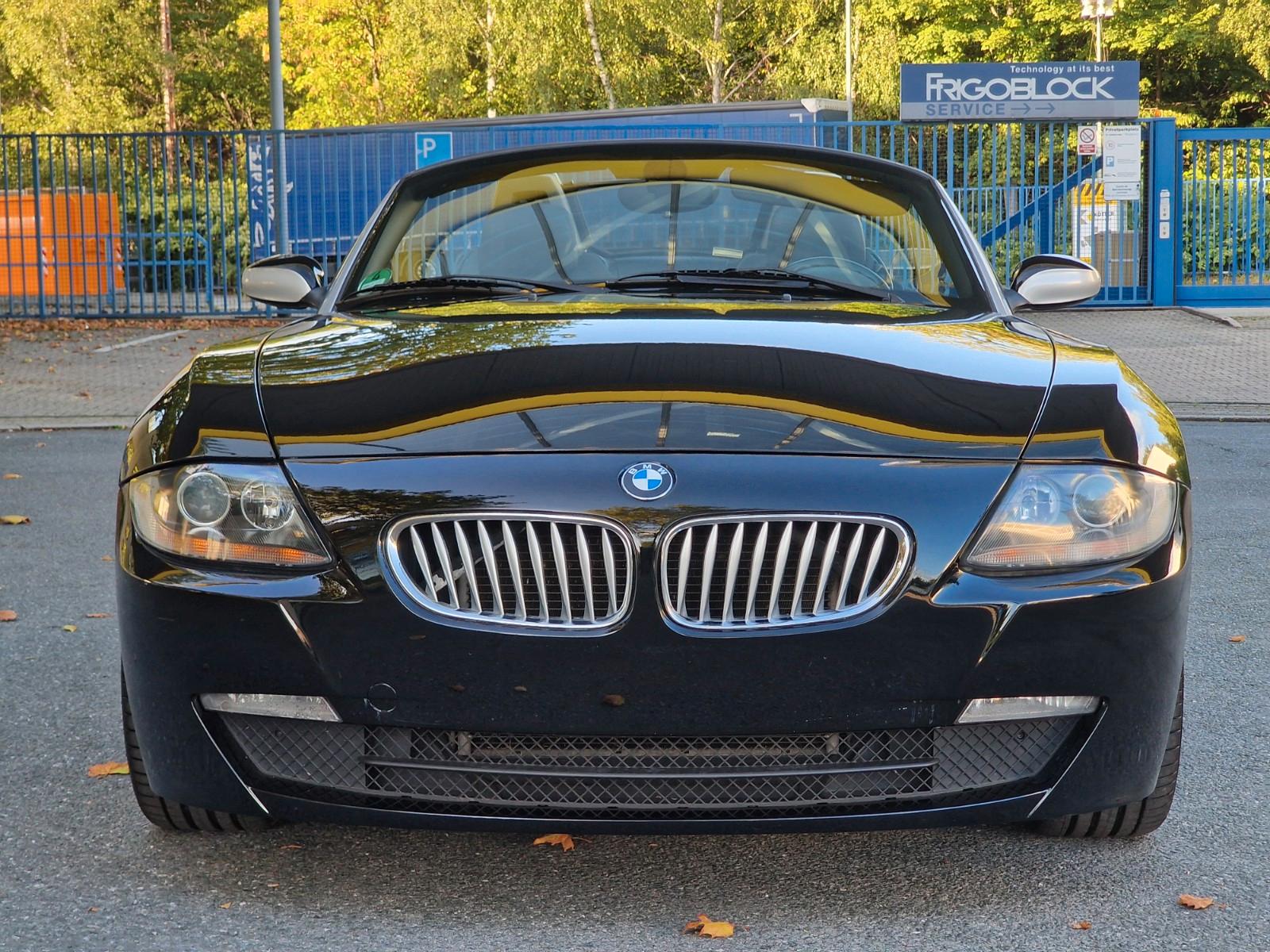 BMW Z4 E85 2.5i Roadster 177 ch — Cuir - sièges chauffants - GPS - capote électrique - 122 000 km