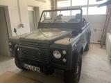 Land Rover Defender 90 Td5 Soft Top - Land Rover Defender: Td5