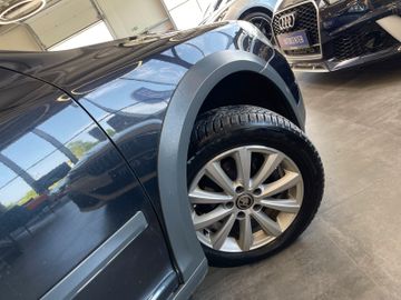 Skoda Octavia Combi Scout 4X4 *TÜV Neu*Xenon*