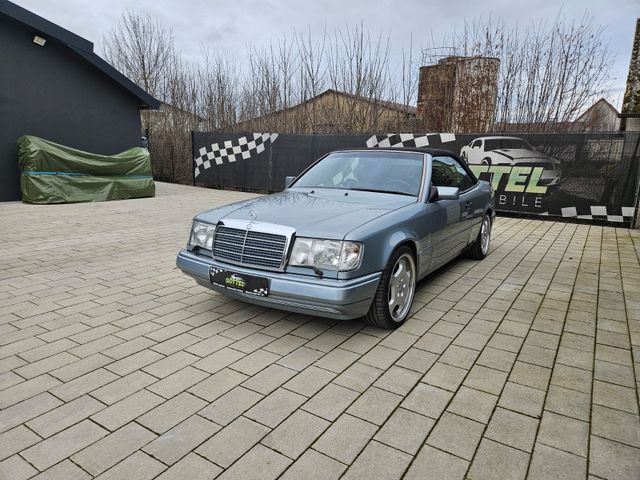 Mercedes-Benz 300 CE-24