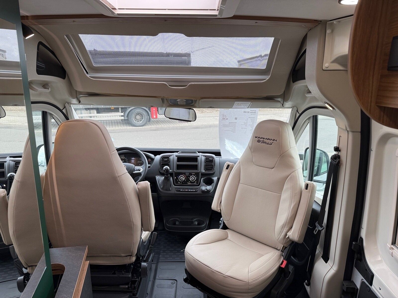 Fahrzeugabbildung Karmann Dexter DE 600 Automatik, Concept, Combi Heizung