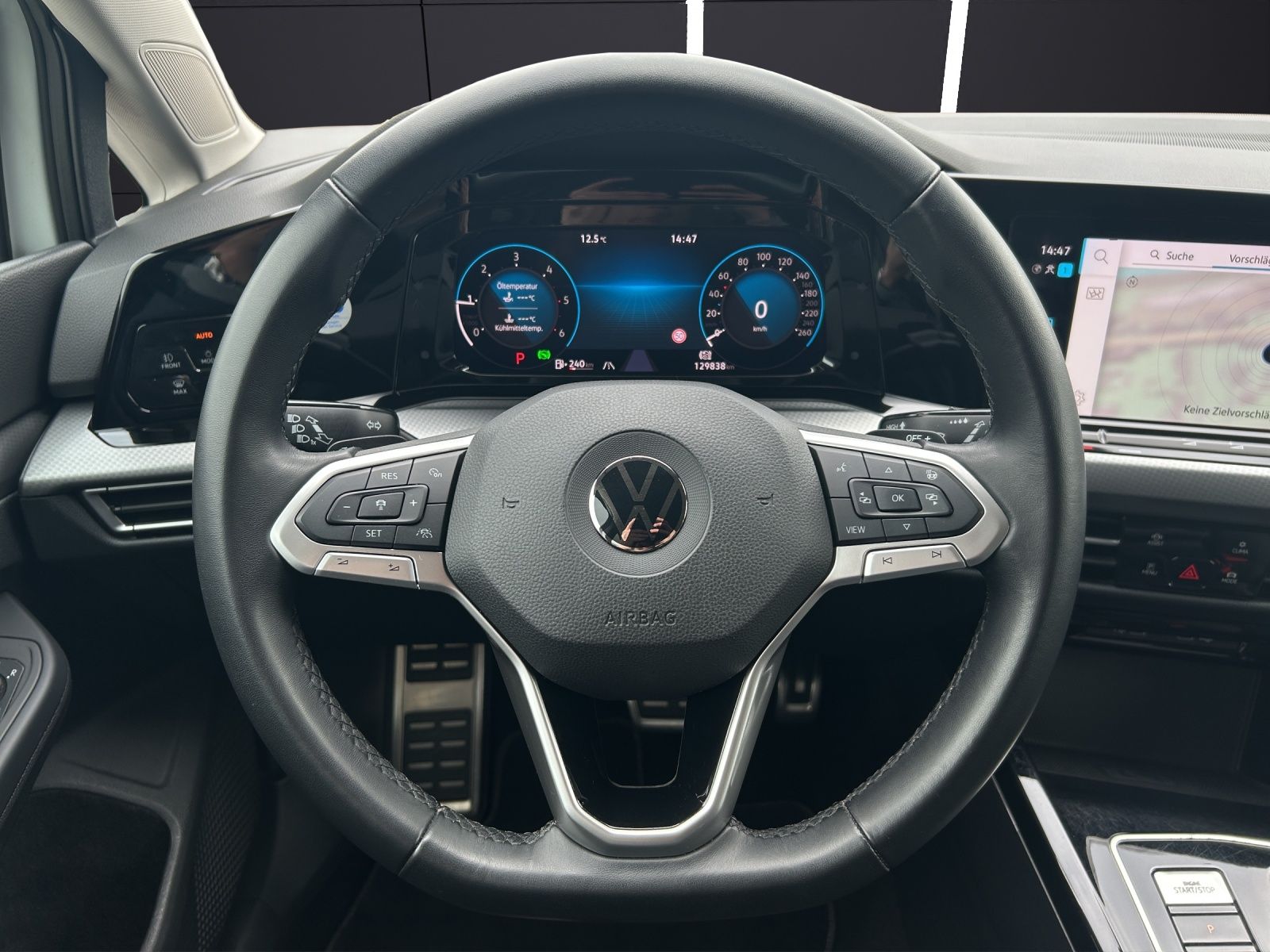 Fahrzeugabbildung Volkswagen Golf VIII Variant Alltrack TDI DSG IQ Light ACC