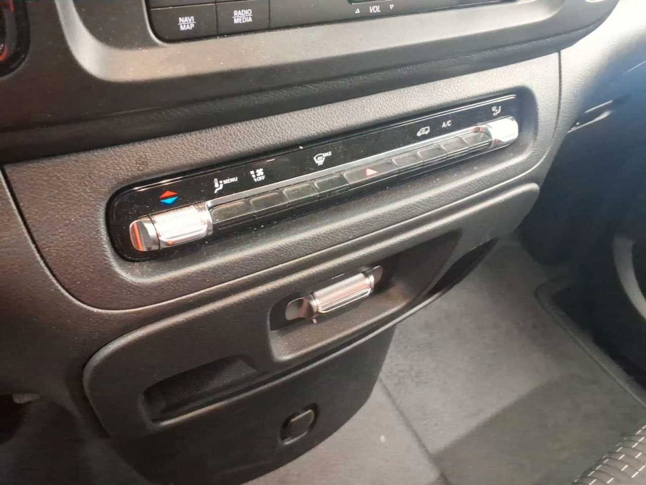 Fahrzeugabbildung Mercedes-Benz Vito 116 CDI 9G Klima Kamera SHZ