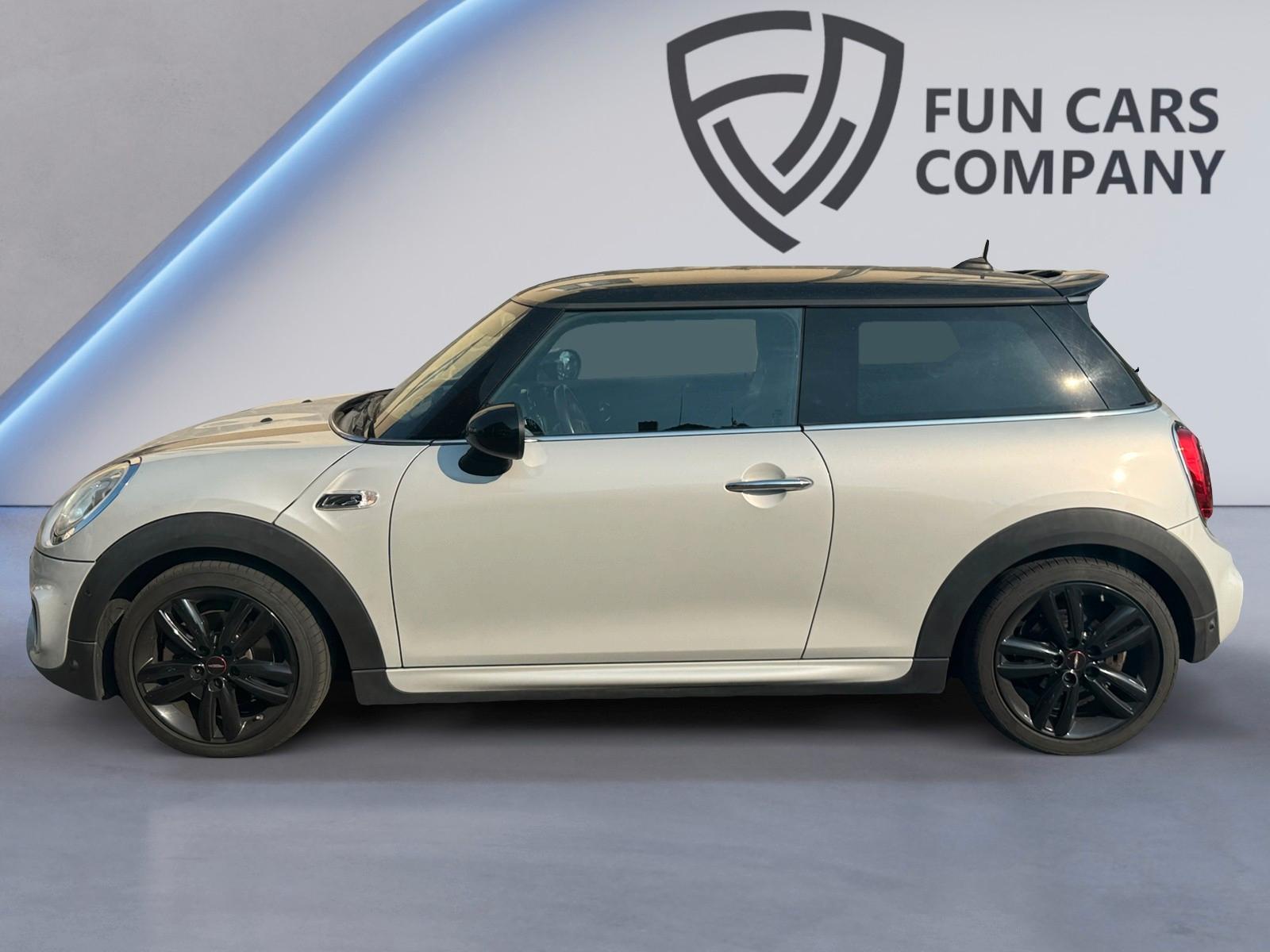 MINI Cooper S Aut. JCW HUD SHZ LED PDC H&K LEDER/ALC.