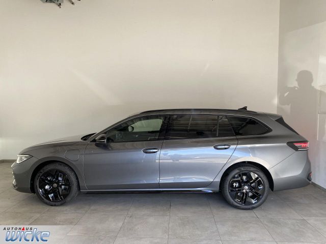 Passat R-Line 1.5 l eHybrid DSG R-Line NAVI KLIM