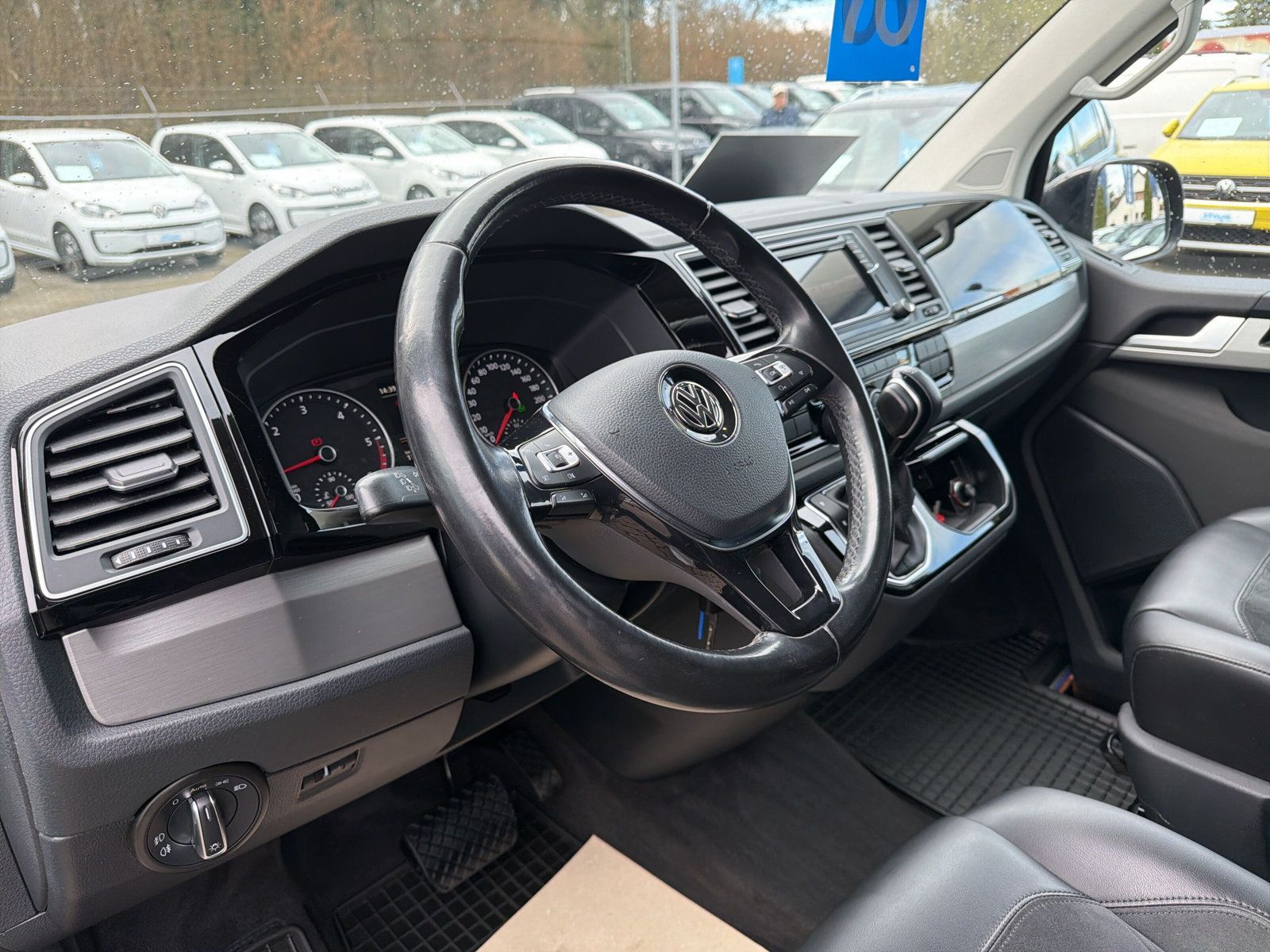 T6 Multivan Comfortline lang TDi DSG Navi AZV Co