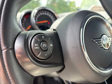 MINI Cooper S Chili LED Navi Tempomat Klimaaut.
