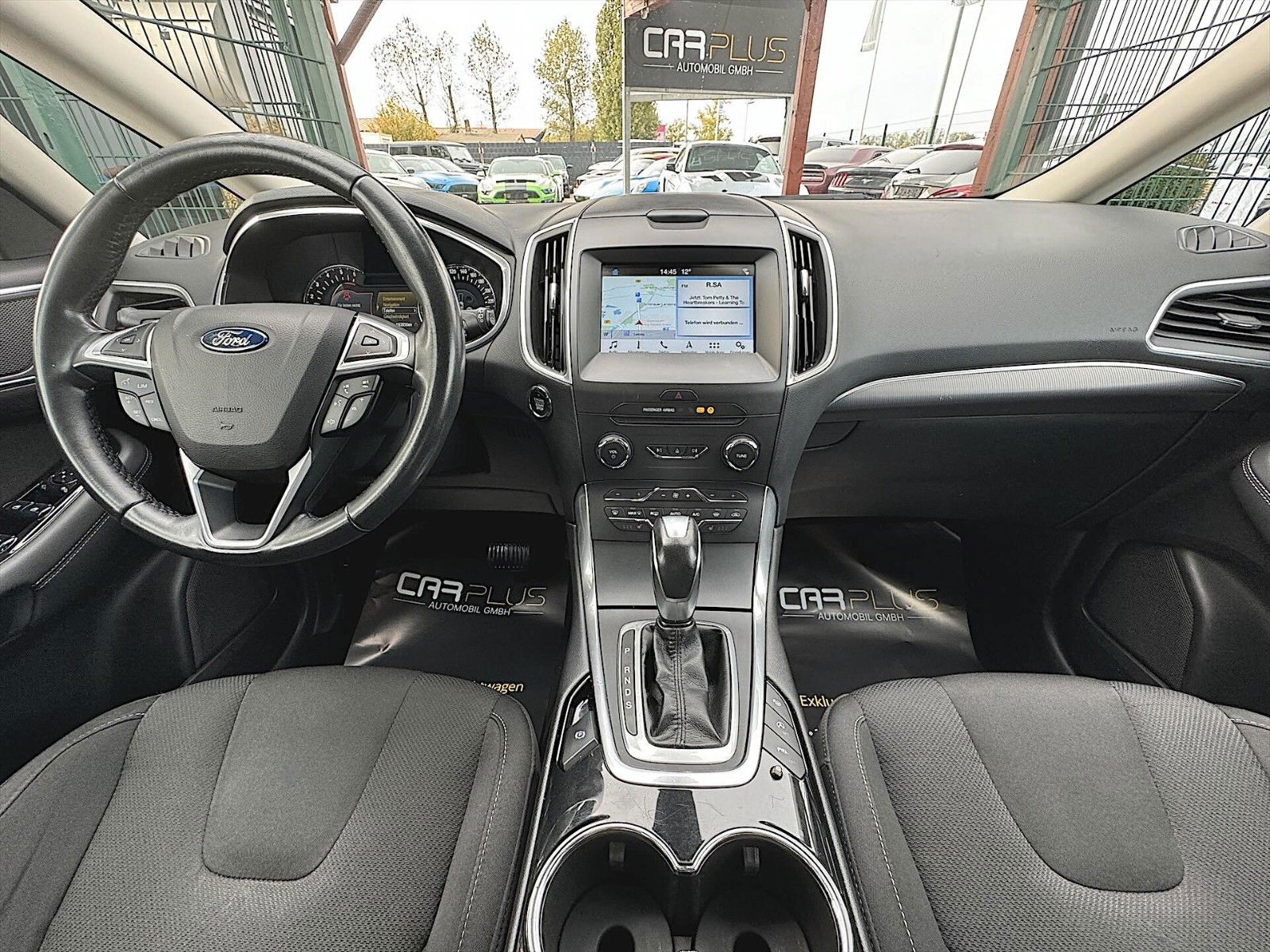 Fahrzeugabbildung Ford S-MAX Titanium Automatik *7 Sitze*LED*Keyless*