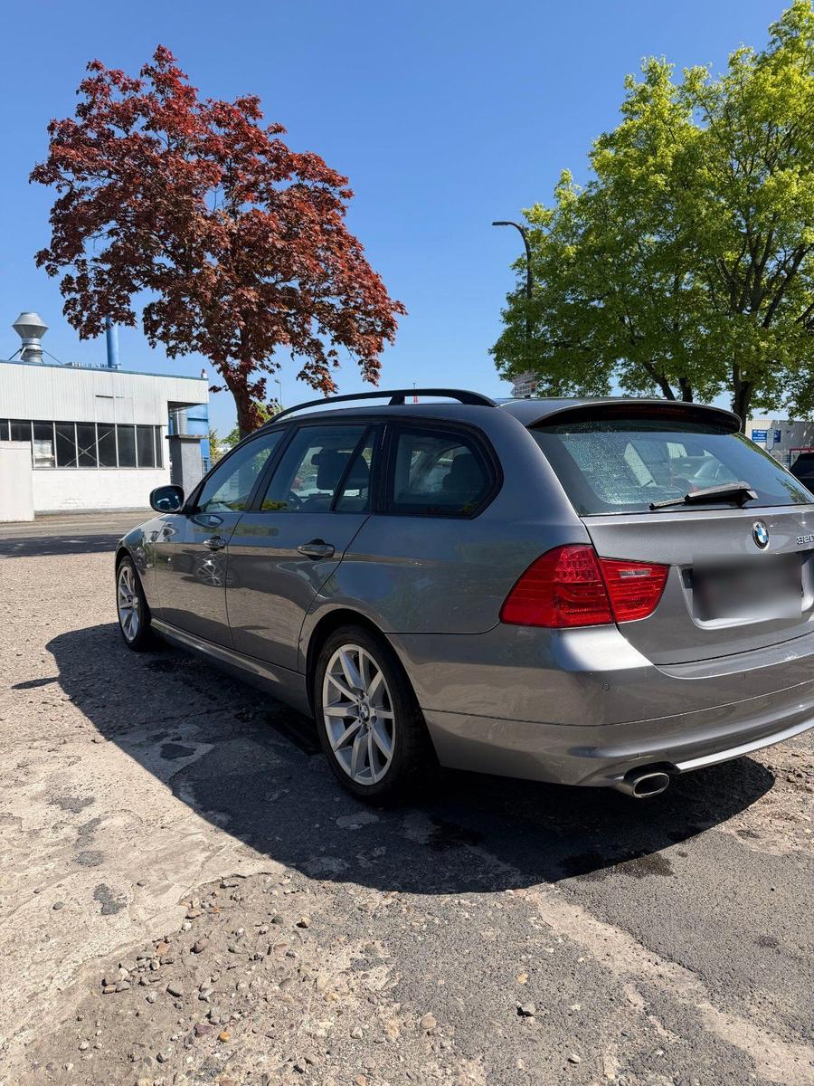 BMW 320 2008 — photo 7