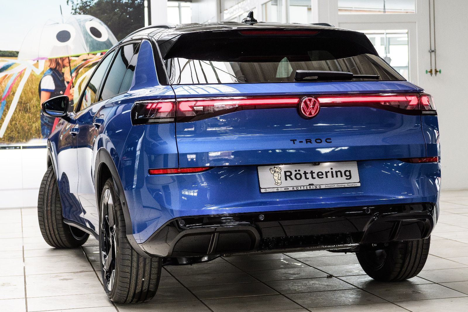 Fahrzeugabbildung Volkswagen T-Roc  1.5l TSI  DSG R-Line Black Style