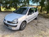 Renault Konvolut von 5 Fahrzeugen, 1x Benzin, 3x L... - gebrauchte Renault Clio aus dem Jahr 2001