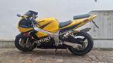 Suzuki GSX R600 . NEUE REIFRN MIT MOTORÖL UND FILTER . - SUZUKI GSX600F