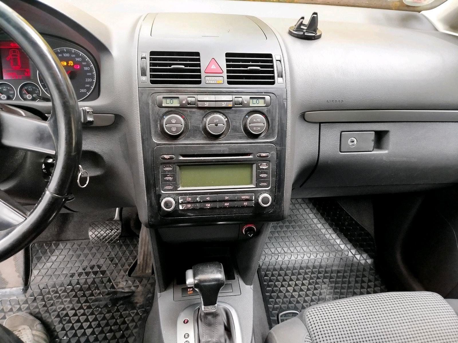 Volkswagen  2005 — photo 11