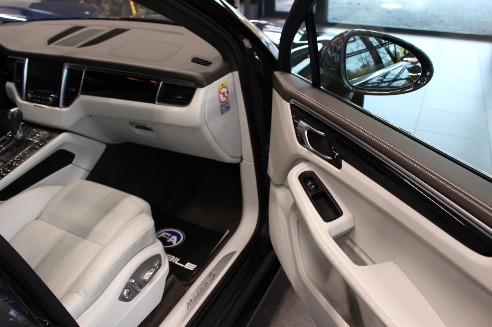 Fahrzeugabbildung Porsche Macan S *Kamera*PNRM*2.Hand