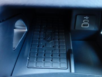 Bild 21 Ford Ranger 3.0 Platinium DOKA ACC B&O