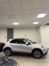 Fiat 500X 1.3 MultiJet 95 CV Cross Plus - silberne Fiat 500L Cross