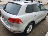 Volkswagen Touareg 3.0 V6 TDI Tiptronic BlueMotion Tech... - Volkswagen Touareg aus 2011: V6 TDI
