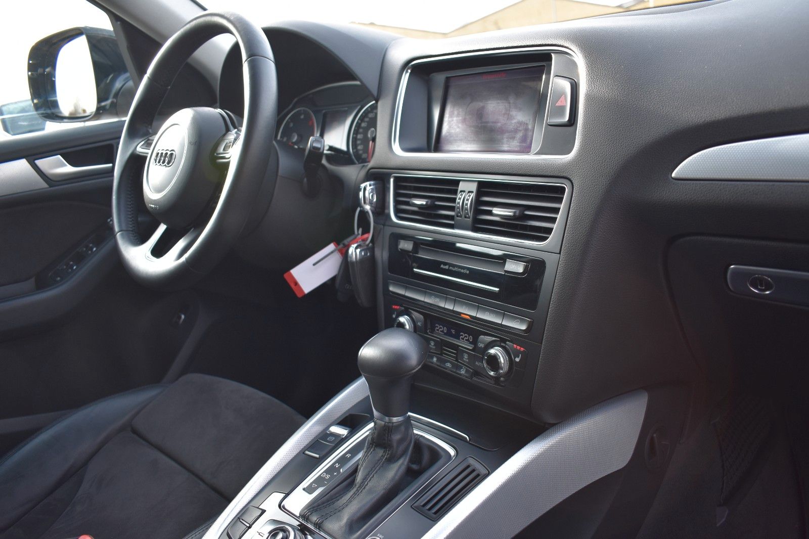 Fahrzeugabbildung Audi Q5 2.0 TDI 130 kW quattro S Line AHK  20*