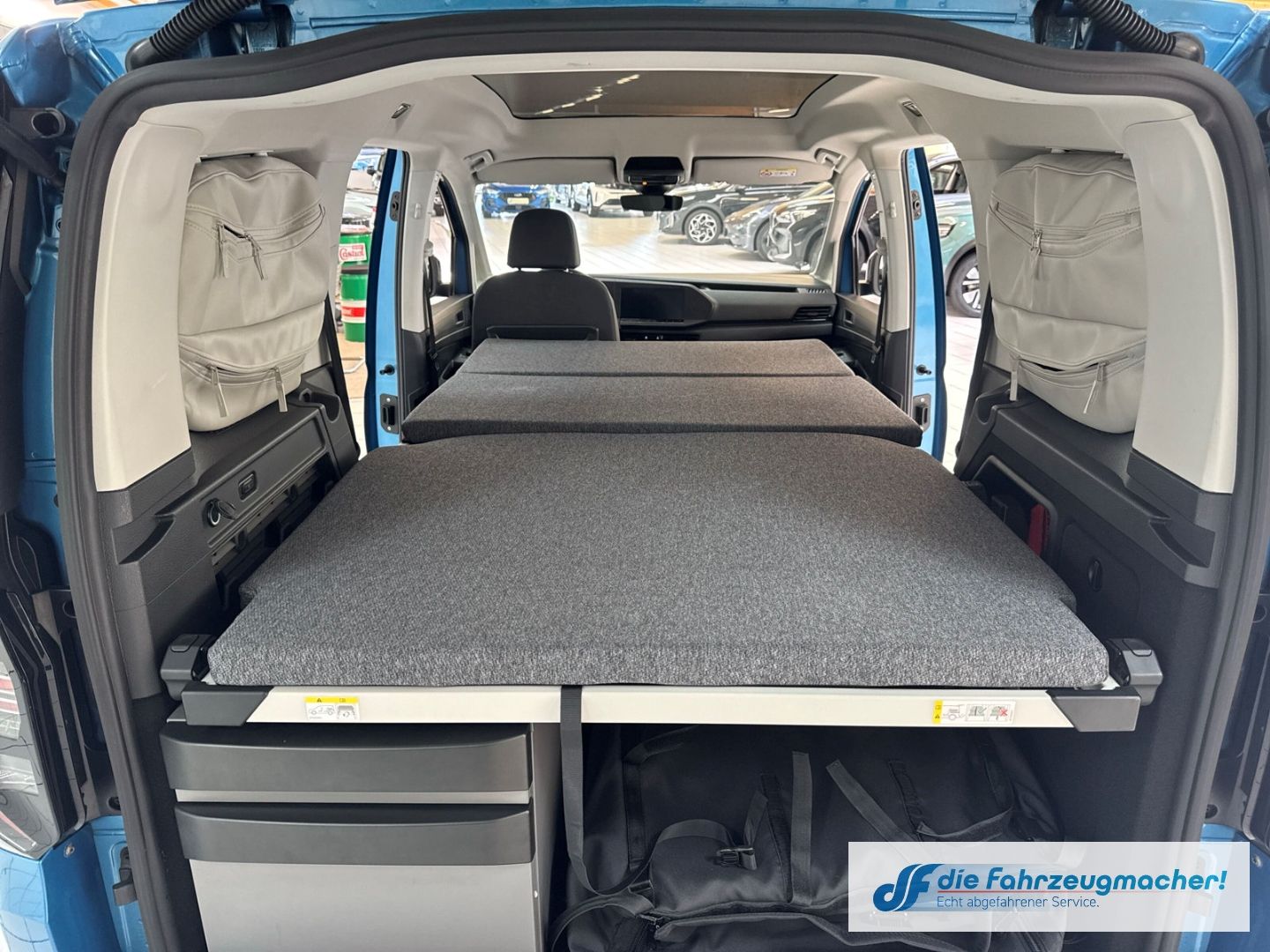 Fahrzeugabbildung Volkswagen Caddy California 2.0 TDI EU6d Panorama Navi LED