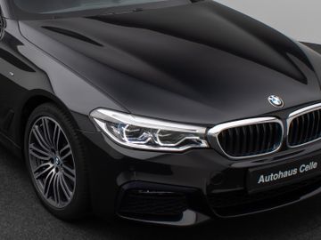 Fahrzeugabbildung BMW 520i Tour M Sport AHK HUD HI-FI  Kamera